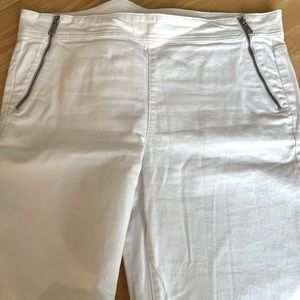 White Loft hip zippered jeans